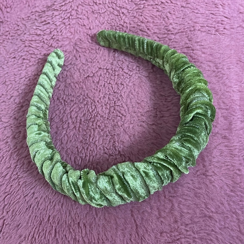Lele Sadoughi Kelly Chunky Chartreuse Green Gathered Velvet Headband.